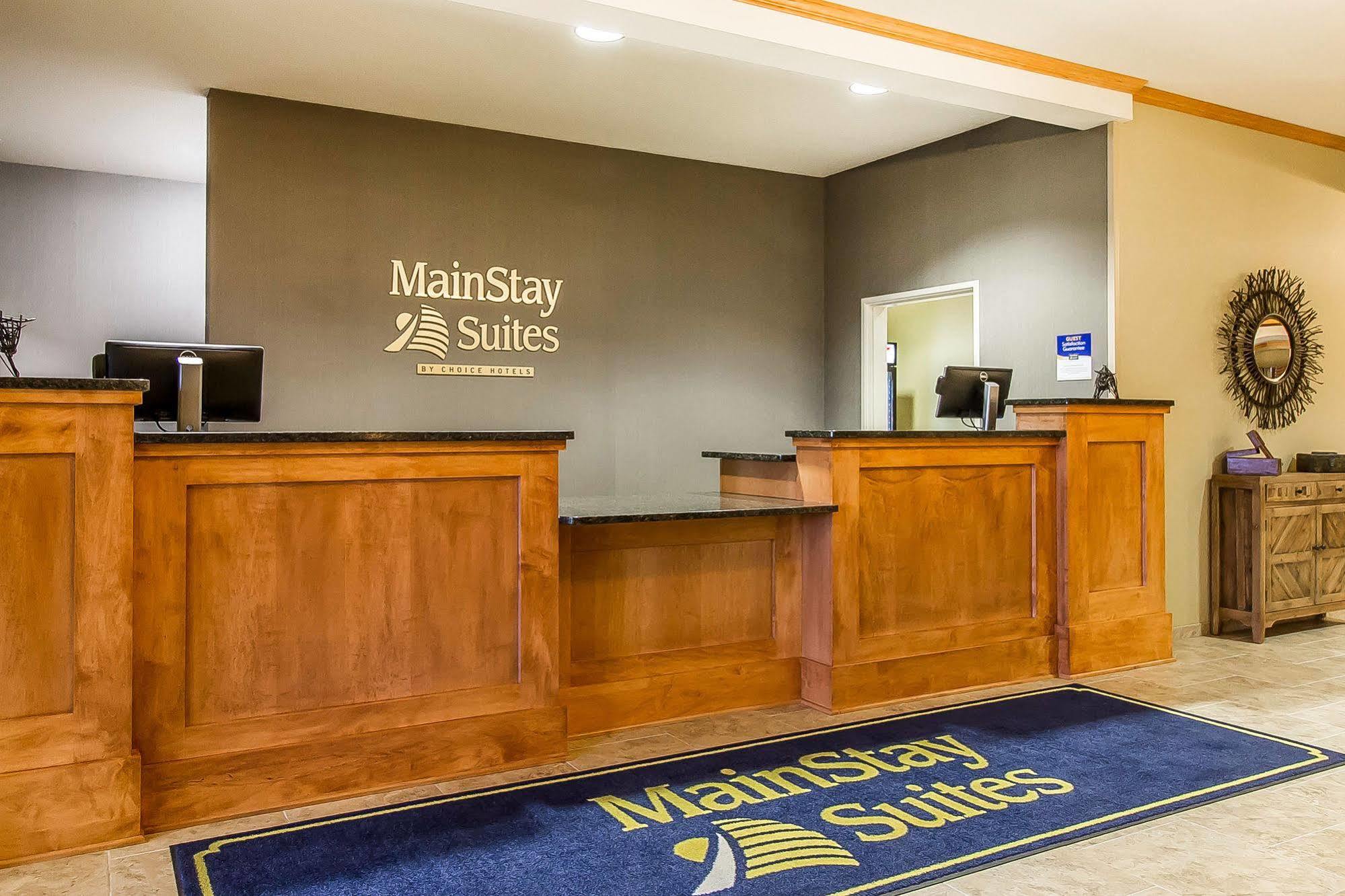 Mainstay Suites Stanley Exterior foto