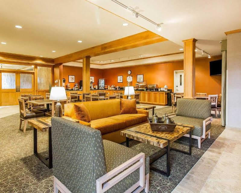 Mainstay Suites Stanley Exterior foto